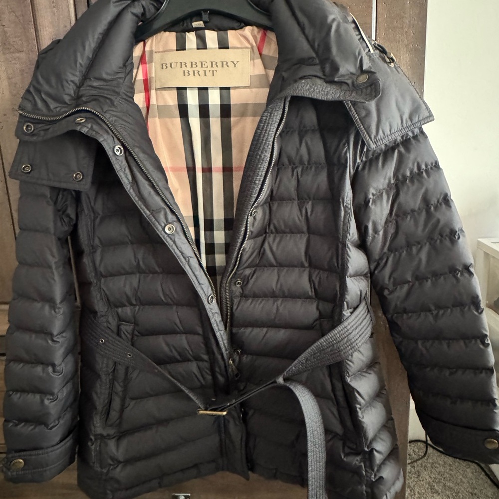 Burberry Puffer Coat - Picture 4 of 6